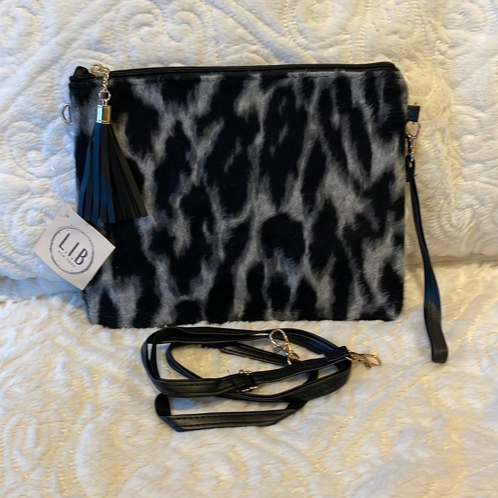 NWT L.I.B New York Wristlet/Crossbody